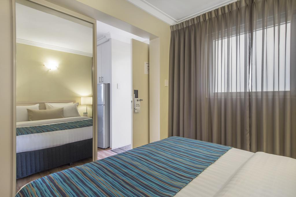 The Peninsula Riverside Serviced Apartments Perth Bagian luar foto